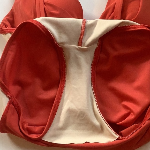 Miraclesuit Razzle Dazzle Siren Red-Orange One-Piece Swimsuit – Size 10 Tall - Picture 5 of 10